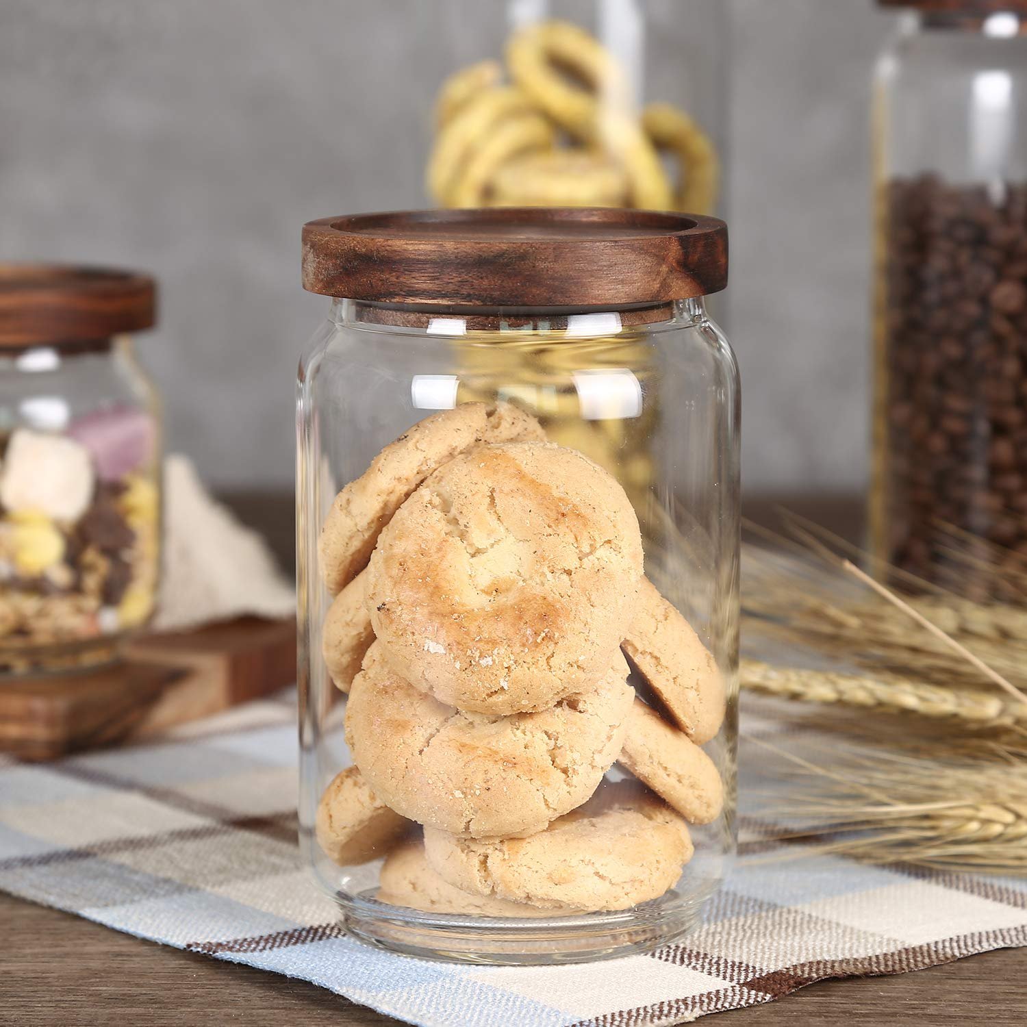 KKC HOME ACCENTS Clear Glass Food Storage Canisters with Airtight Wooden Lids for Coffee Beans,Ground Coffee,Loose Leaf Tea,Pack of 4 - Image 8