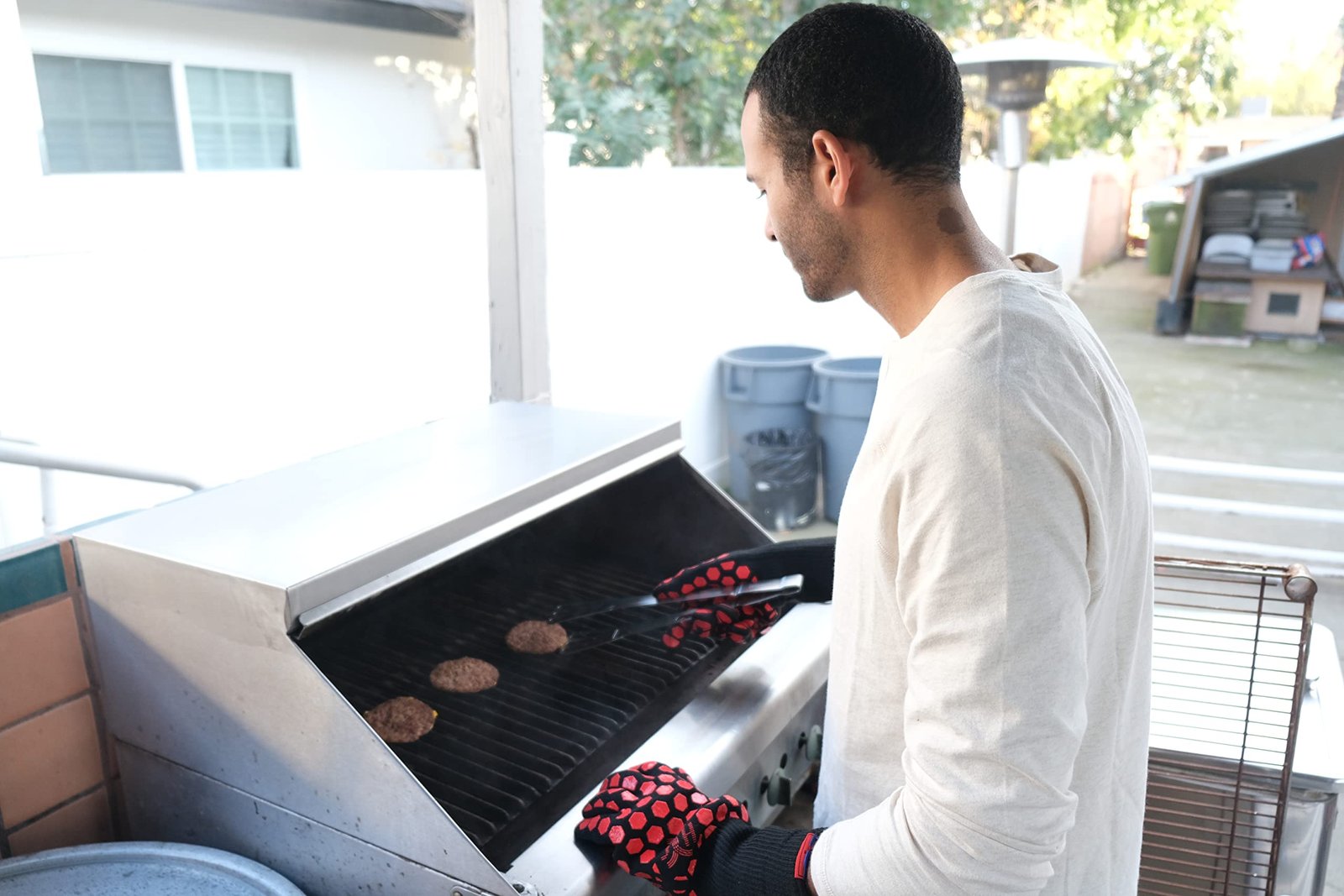 J H Heat Resistant Oven Glove:EN407 Certified 932 °F, 2 Layers Silicone Coating, Oven Mitts for Cooking, Kitchen, Fireplace,Camping, Grilling - Image 3